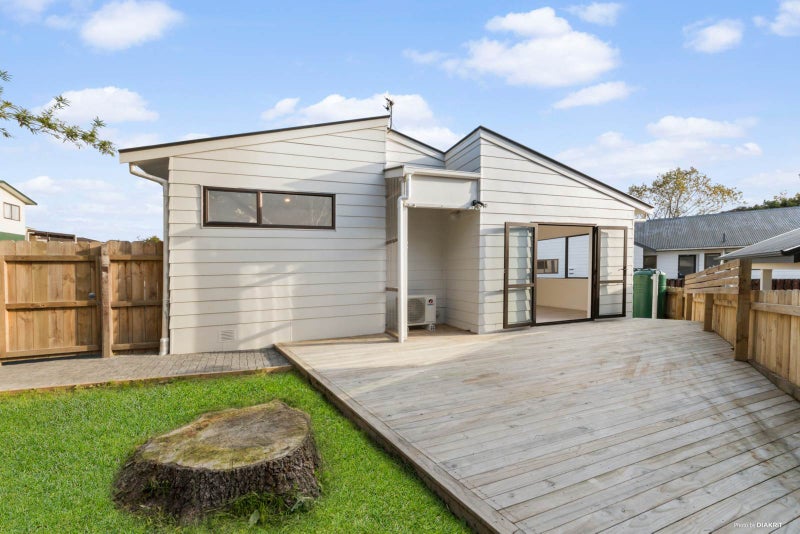 17 Kellett Road, Ranui, Auckland - Carousel 1