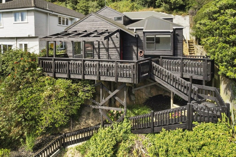 113 Houghton Bay Road, Houghton Bay, Wellington - Carousel 1