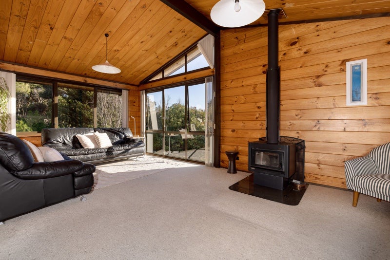 6 Langstone Street, Welcome Bay, Tauranga - Carousel 2