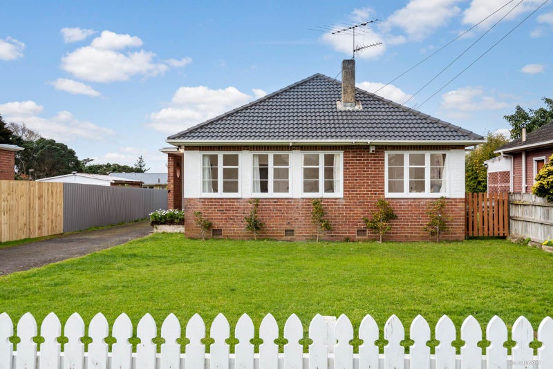 24 Beatty Street, Otahuhu, Auckland - Carousel 1