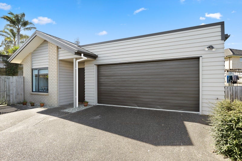 20 Taotahi Avenue, Dinsdale, Hamilton - Carousel 1