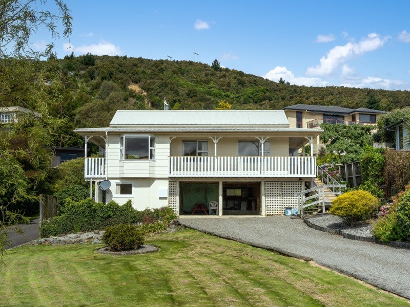 12 Moana View Road, Waikawa, Picton - Carousel 1
