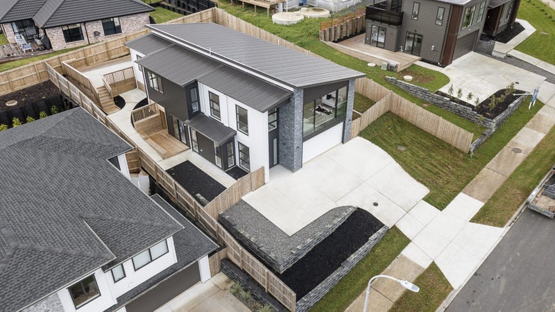 9 Matara Avenue, Maraetai, Auckland - Carousel 1