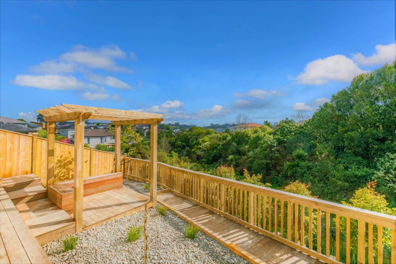 11 May Potter Close, Oteha, Auckland - Carousel 21