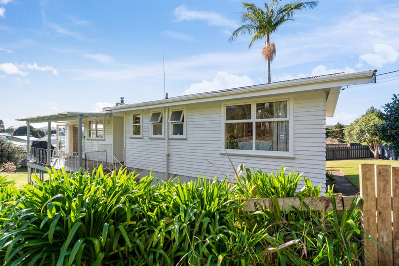 13 Cambridge Street, Kamo, Whangarei - Carousel 1