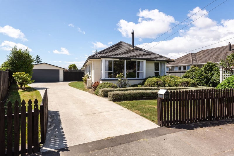 24 Ealing Street, Redwood, Christchurch - Carousel 2