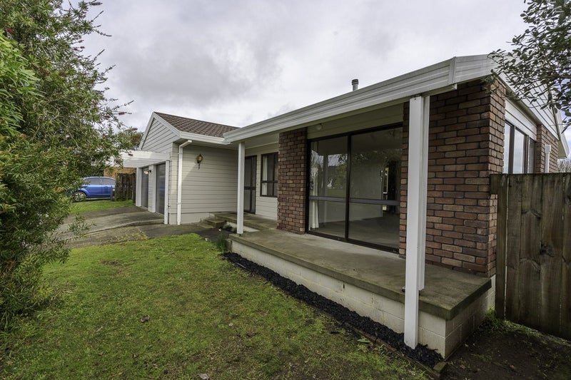 12 Ngaio Place, Pukete, Hamilton - Carousel 20