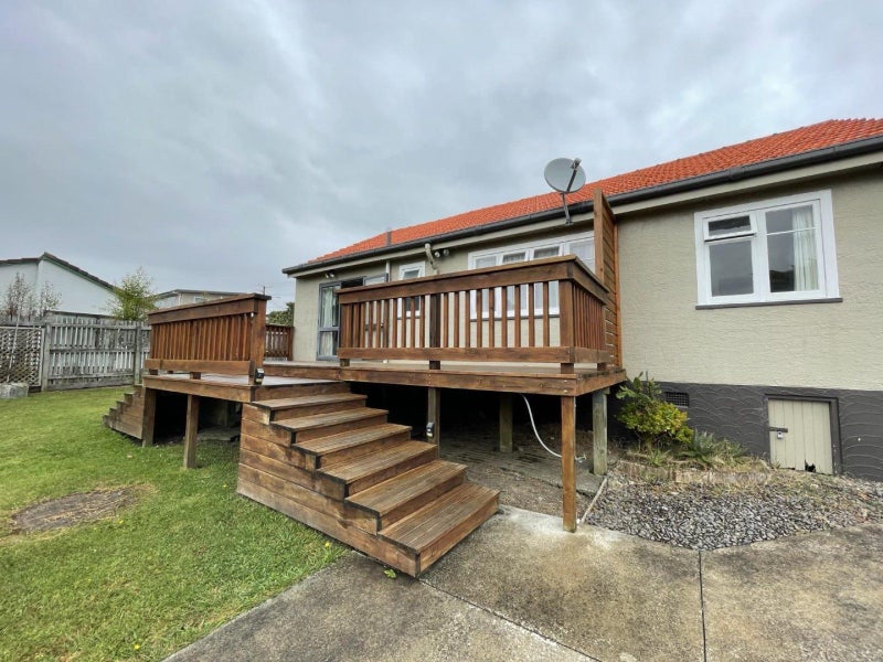 99 Portal Street, Durie Hill, Whanganui - Carousel 11