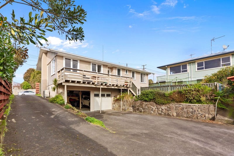 22 Manson Street, Gate Pa, Tauranga - Carousel 2