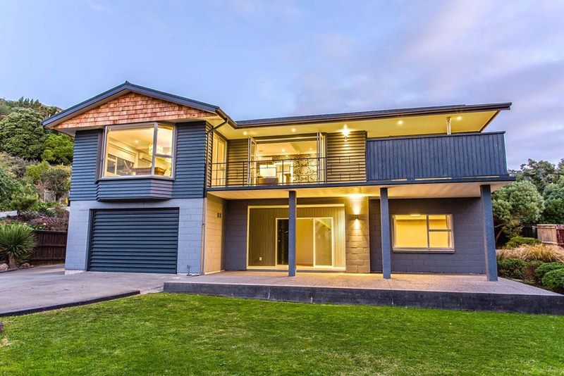 18 Soleares Avenue, Mount Pleasant, Christchurch - Carousel 2