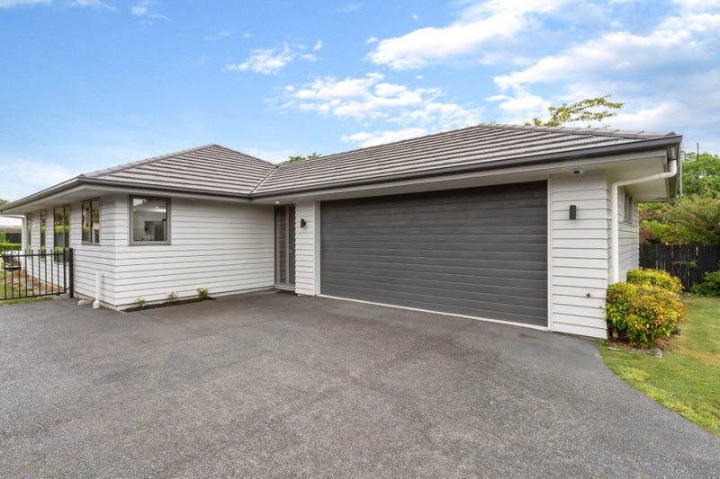 734 Gloucester Street, Avonside, Christchurch - Carousel 1