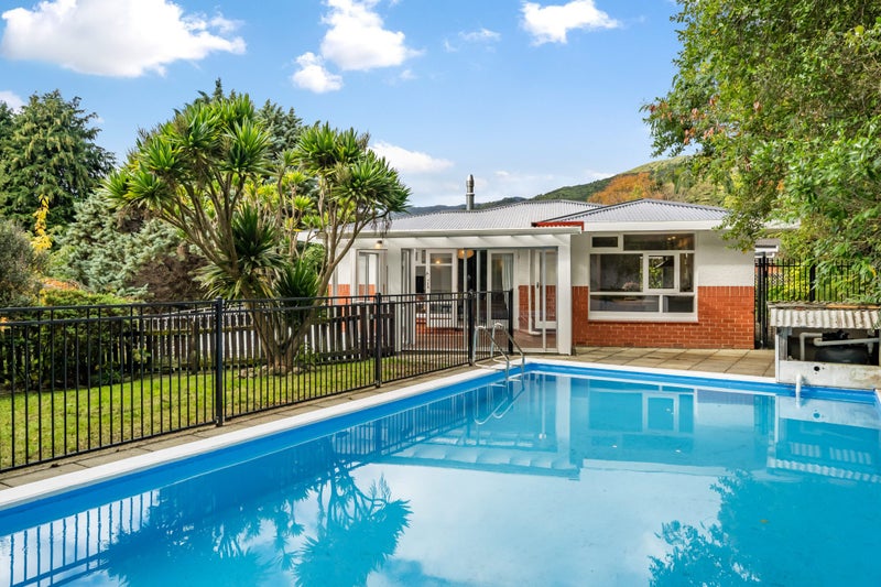 120 Hine Road, Wainuiomata, Lower Hutt - Carousel 1