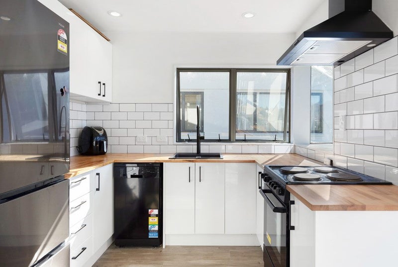 35B Wynyard Crescent, Fernhill, Queenstown - Carousel 2