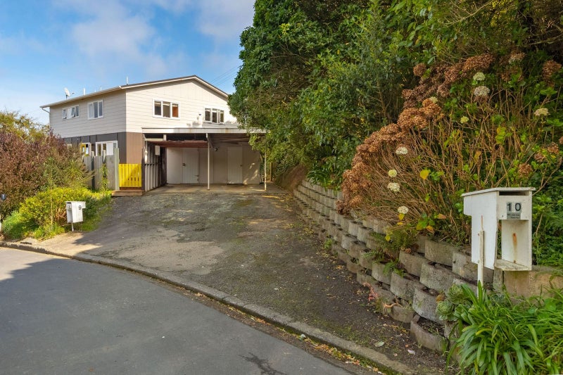 10 Taku Matenga Grove, Korokoro, Lower Hutt - Carousel 17