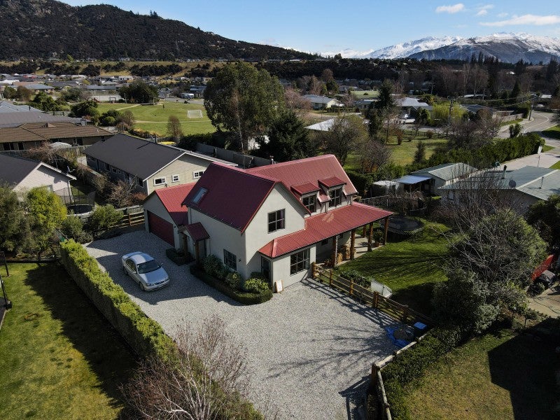 20 Frye Crescent, Albert Town, Wanaka - Carousel 2