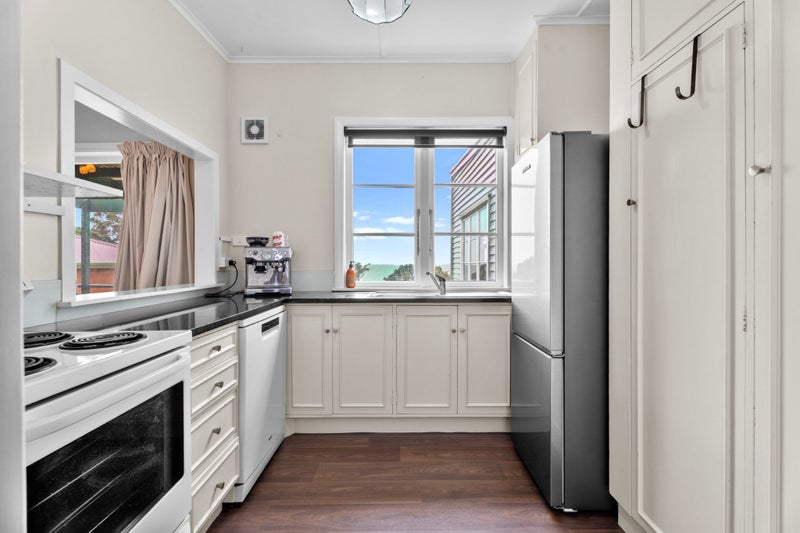 151 Mellons Bay Road, Mellons Bay, Auckland - Carousel 2