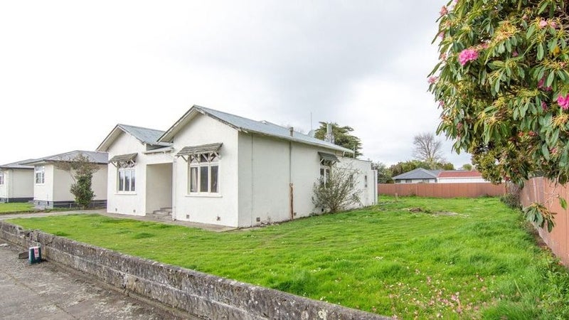 116 Ferguson Street, West End, Palmerston North - Carousel 1