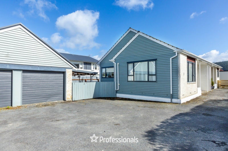 801 Fergusson Drive, Elderslea, Upper Hutt - Carousel 1