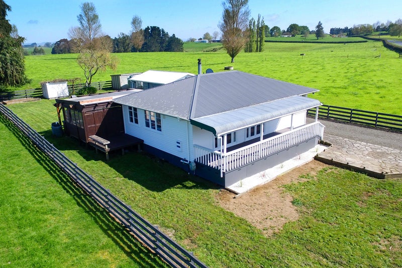 63 Meadway Road, Ngahinapouri - Carousel 22