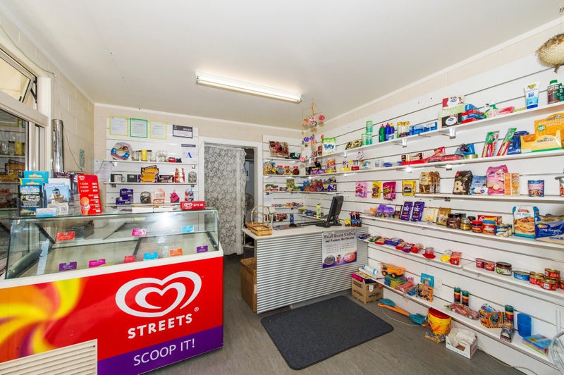 271 Karaka Bay RD, Karaka Bays, Wellington - Carousel 16