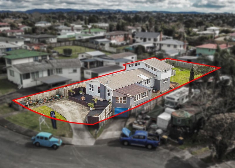 14 Martin Place, Kelston, Auckland - Carousel 48