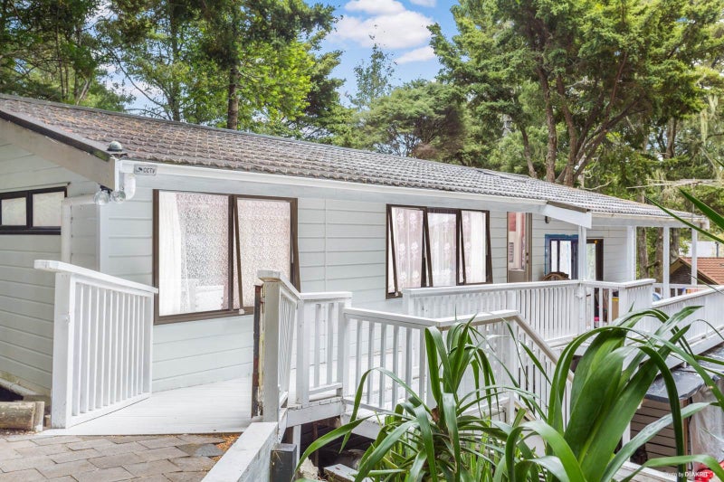 41 Ridgewood Crescent, Birkenhead, Auckland - Carousel 8