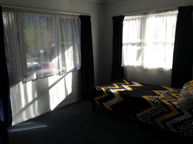48 Hillsborough Road, Hillsborough, Auckland - Carousel 3