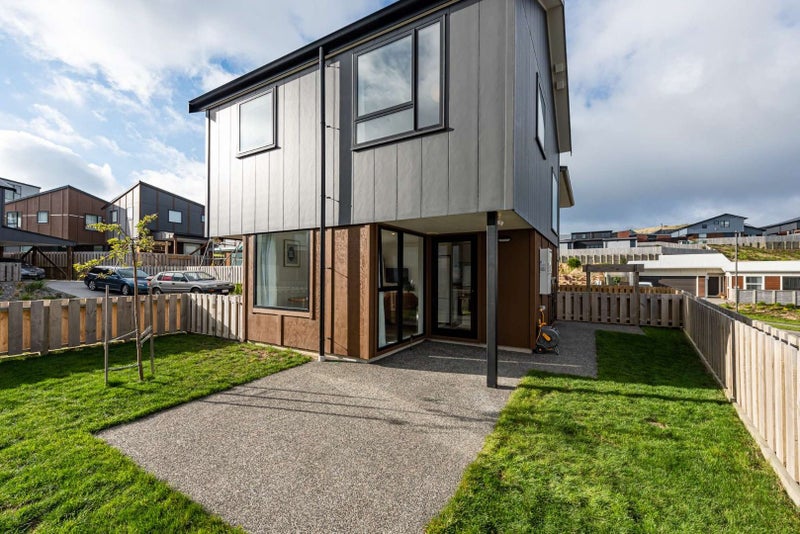 6 Astelia WAY, Woodridge , Wellington - Carousel 1