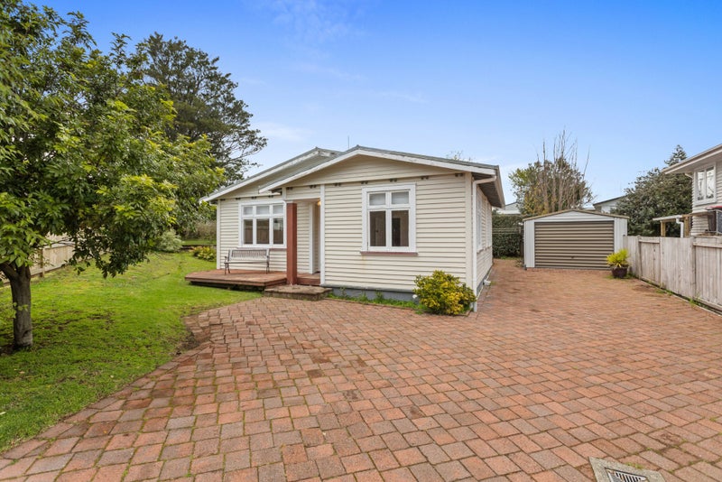 30B Church Street, Gate Pa, Tauranga - Carousel 1