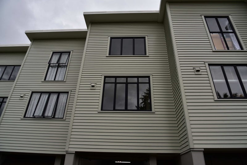 6/17 Lyon Avenue, St Lukes, Auckland - Carousel 1