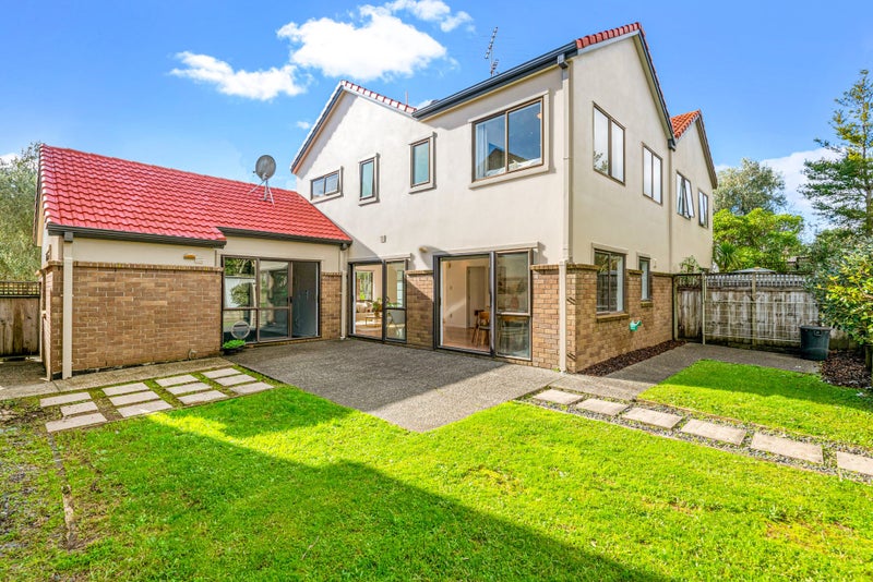 11 Marquette Avenue, Albany, Auckland - Carousel 1