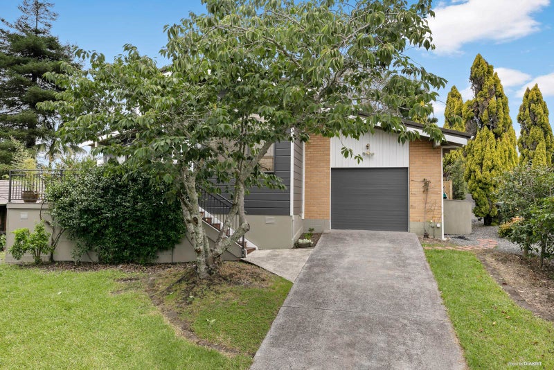 26 Wairata Place, Te Atatu South, Auckland - Carousel 1