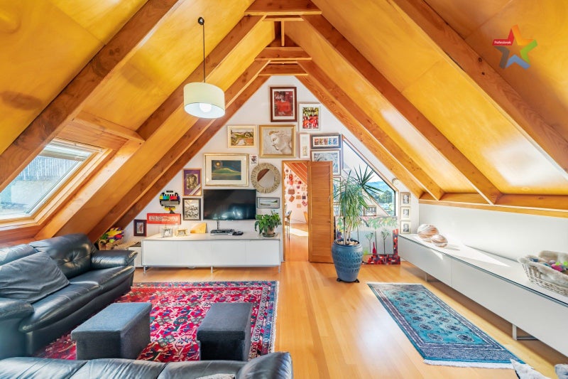 9 Fantail Grove, Belmont, Lower Hutt - Carousel 1