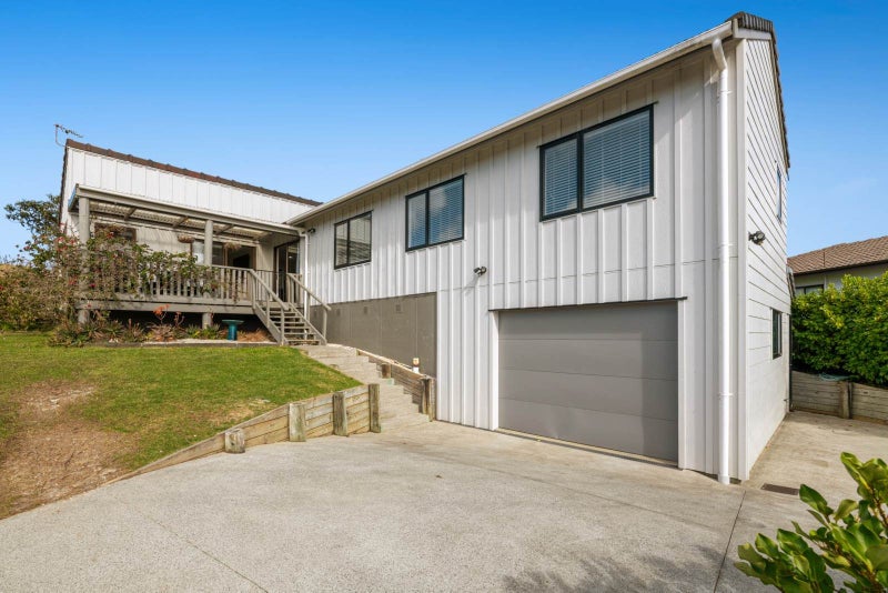 61 Luckens Road, West Harbour, Auckland - Carousel 2
