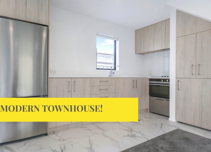 8/21 Titoki Street, Te Atatu Peninsula, Auckland - Carousel 1