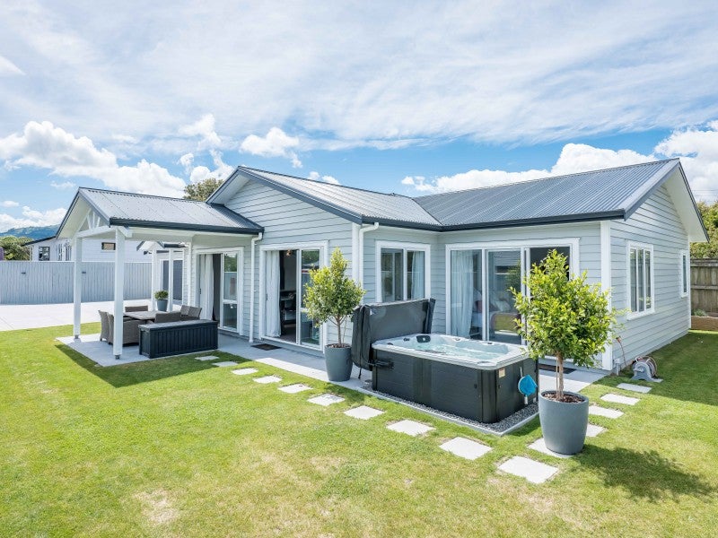 316A Te Moana Road, Waikanae - Carousel 23