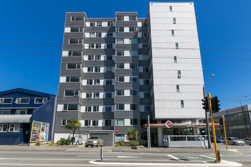 3H/242 Taranaki Street, Mount Cook, Wellington - Carousel 1