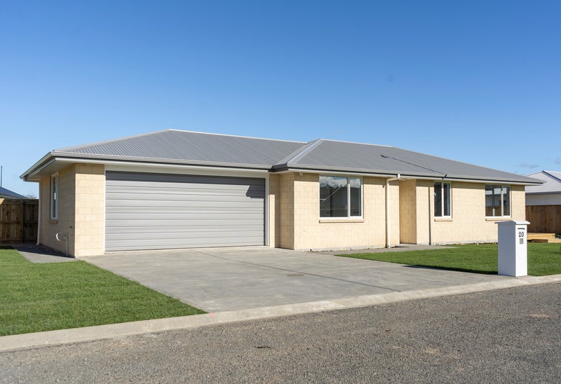 20 Tarata Grove, Lansdowne, Masterton - Carousel 1