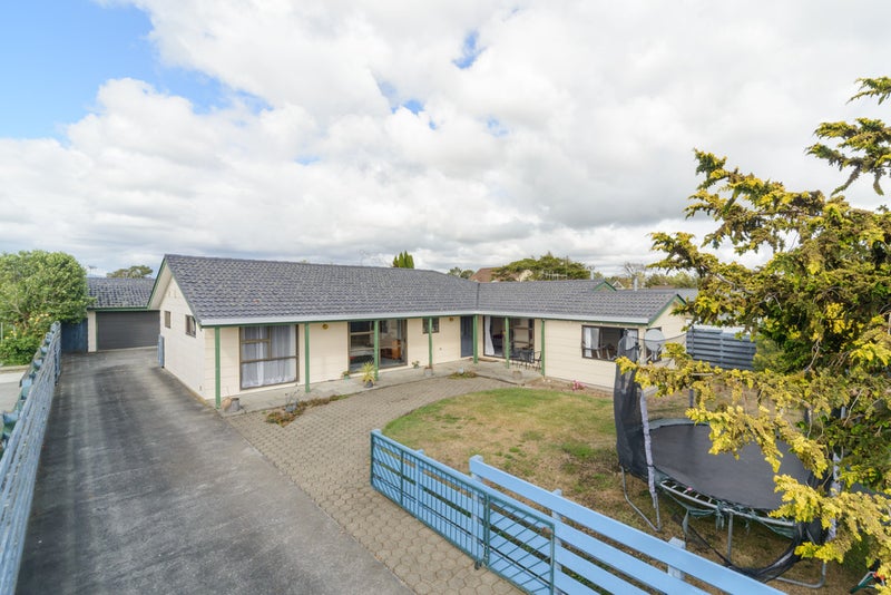 39 Pencarrow Street, Highbury, Palmerston North - Carousel 1
