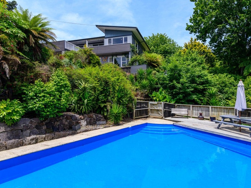 56 Grand Vue Road, Kawaha Point, Rotorua - Carousel 2