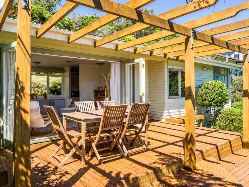 21 Bedford Street, Northland, Wellington - Carousel 1