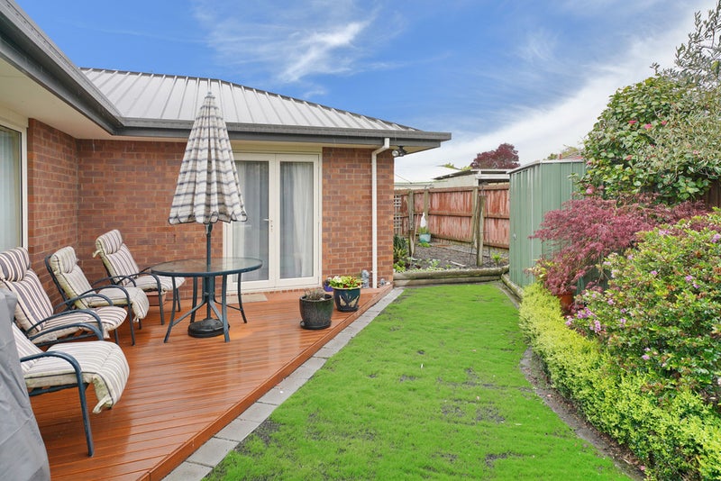 2/2 Tothill Place, Papanui, Christchurch - Carousel 2