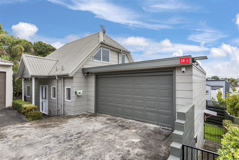 1/15 Kennedy Avenue, Forrest Hill, Auckland - Carousel 2