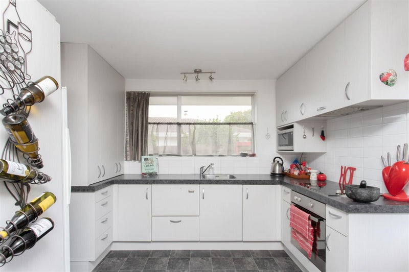 2/97 Cottonwood Street, Parklands, Christchurch - Carousel 2