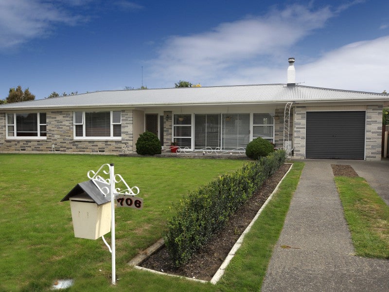 706 Ballantyne Place, Frimley, Hastings - Carousel 1