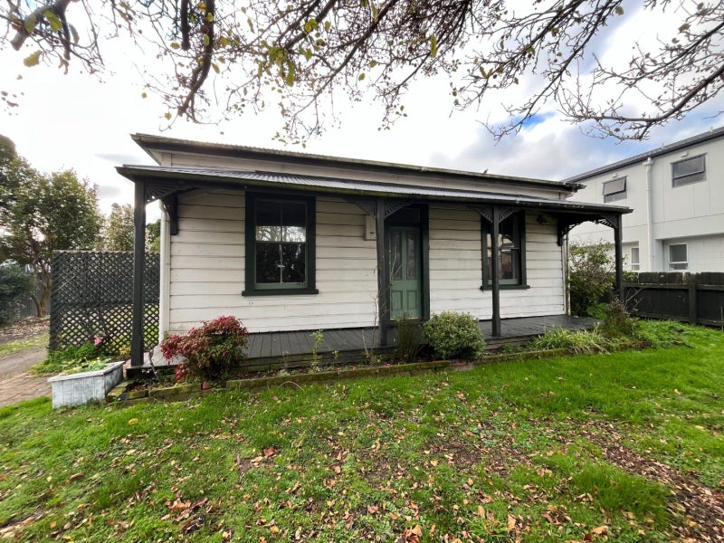 29 Ruahine Street, Roslyn, Palmerston North - Carousel 1