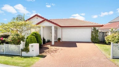 8 Casabella Court, Northpark, Auckland - Carousel 1