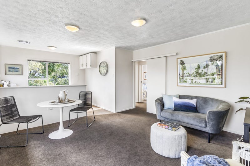 2/10 Don Croot Street, Western Springs, Auckland - Carousel 1