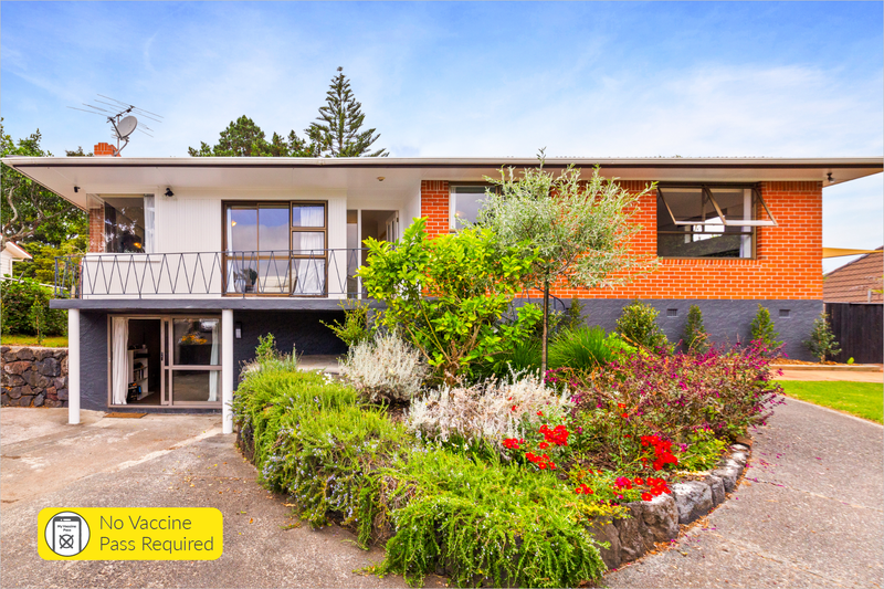 9 Kelvyn Grove, Hillpark, Auckland - Carousel 1