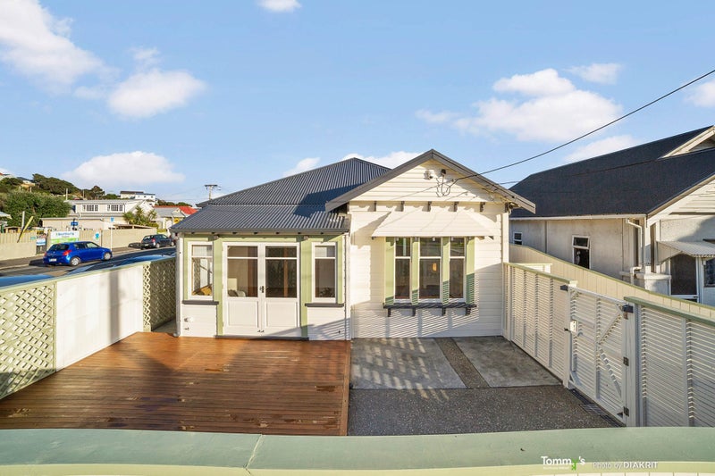 174 Rongotai Road, Kilbirnie, Wellington - Carousel 1